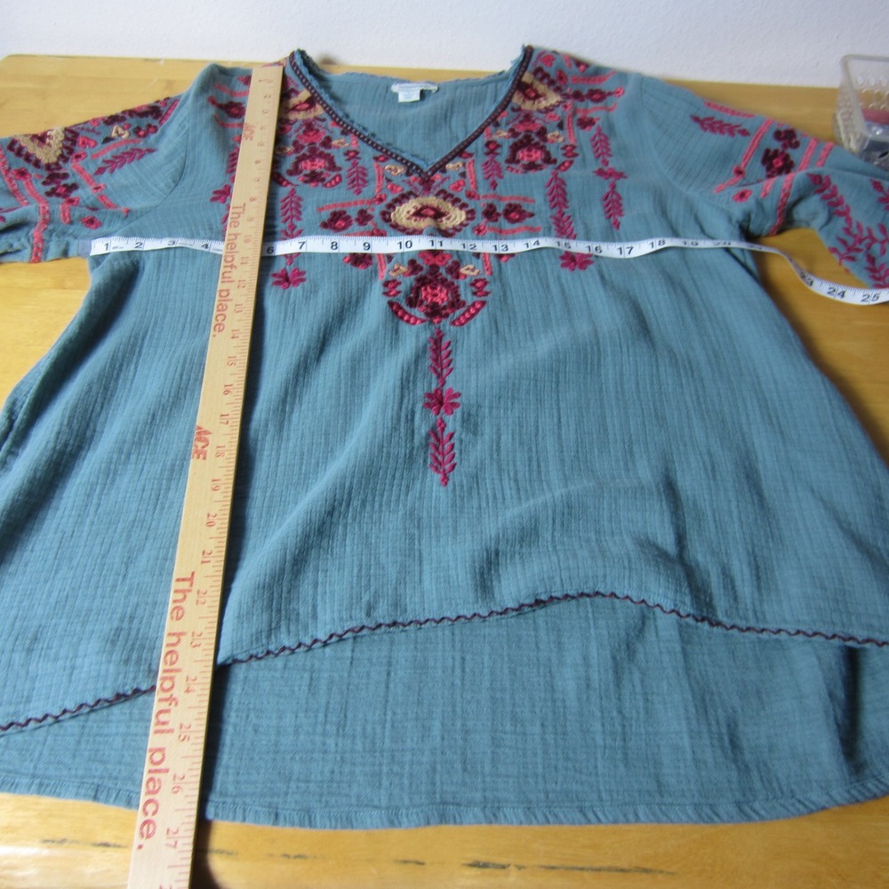 Sundance Velvet Peasant top size Large Blue Embroidered Bell Sleeves V-Neck BOHO - Picture 6 of 11